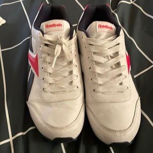 Reebok men’s tennis shoes. White, navy blue and red. Men’s size 6.